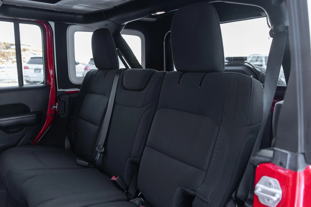 2020 Jeep JL Wrangler - Image 31 of 31