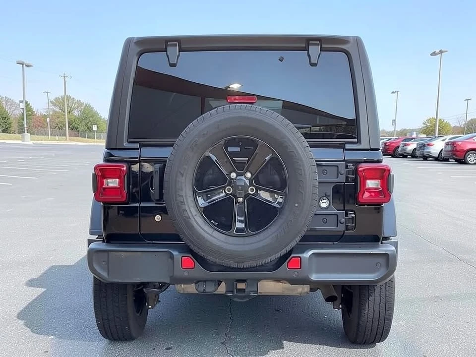 2020 Jeep JL Wrangler - Image 5 of 15