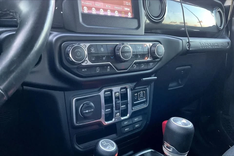 2020 Jeep JL Wrangler - Image 11 of 15