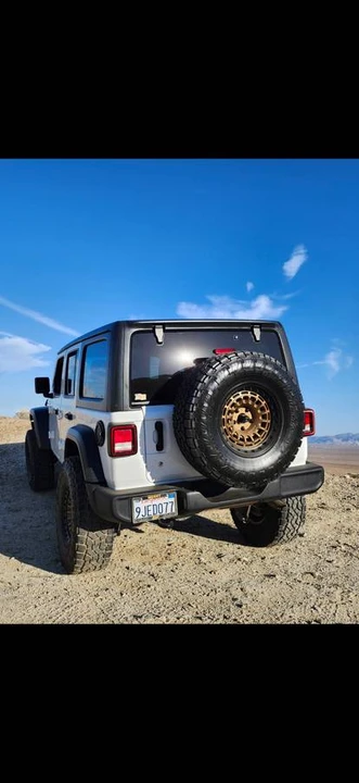 2020 Jeep JL Wrangler - Image 3 of 9
