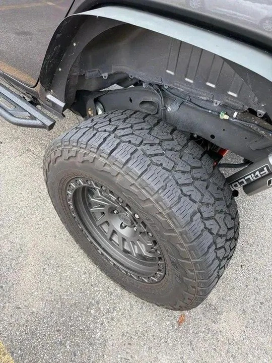 2020 Jeep JL Wrangler - Image 10 of 11