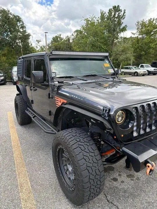 2020 Jeep JL Wrangler - Image 3 of 11