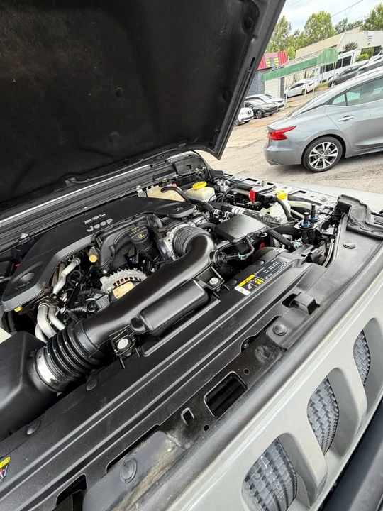 2020 Jeep JL Wrangler - Image 18 of 19
