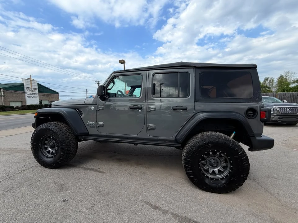 2020 Jeep JL Wrangler - Image 4 of 19