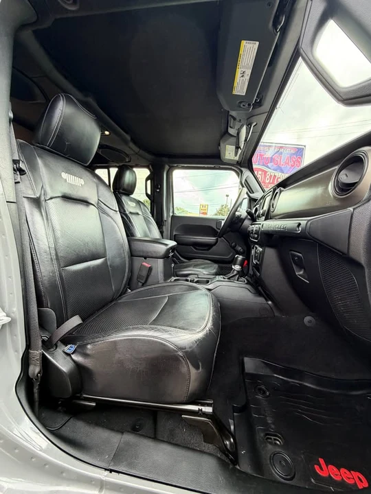 2020 Jeep JL Wrangler - Image 5 of 19