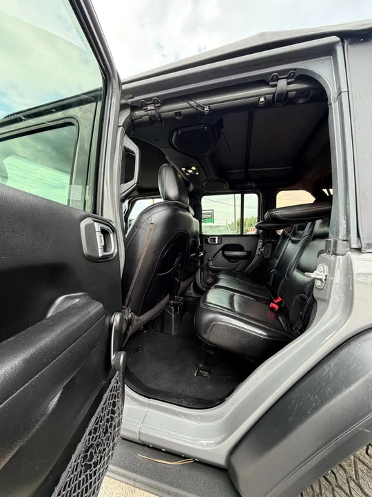 2020 Jeep JL Wrangler - Image 13 of 19