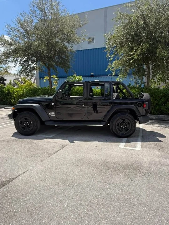2020 Jeep JL Wrangler - Image 7 of 19