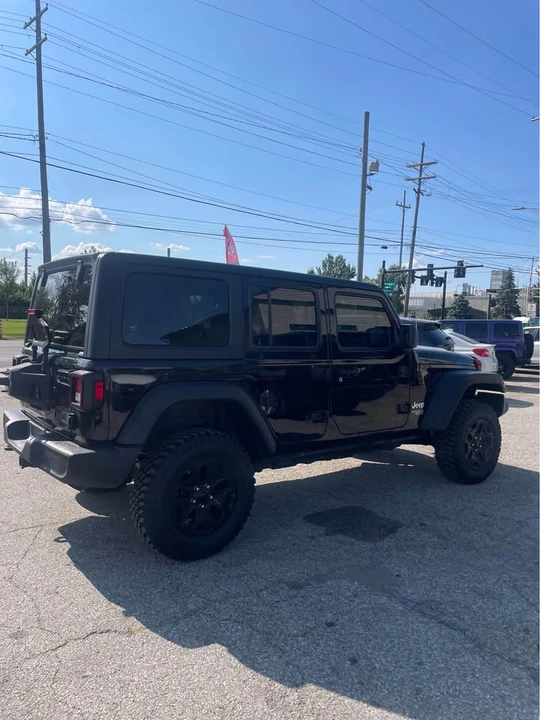 2020 Jeep JL Wrangler - Image 3 of 9