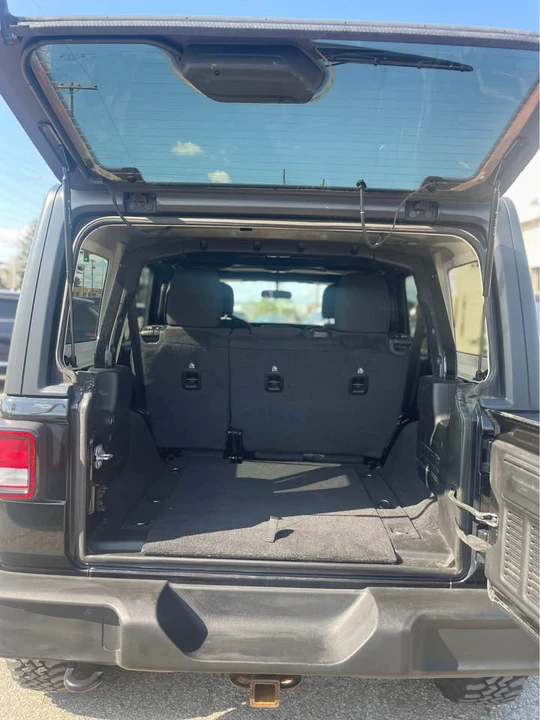 2020 Jeep JL Wrangler - Image 9 of 9