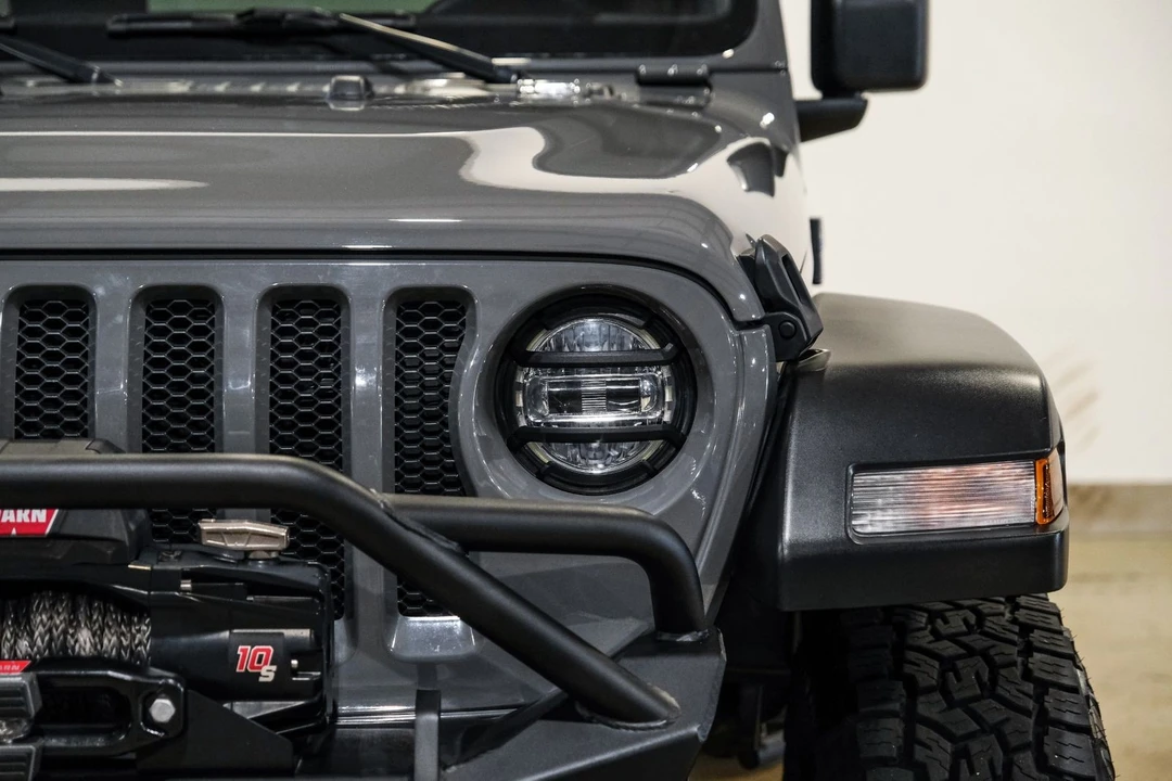 2020 Jeep JL Wrangler - Image 3 of 12