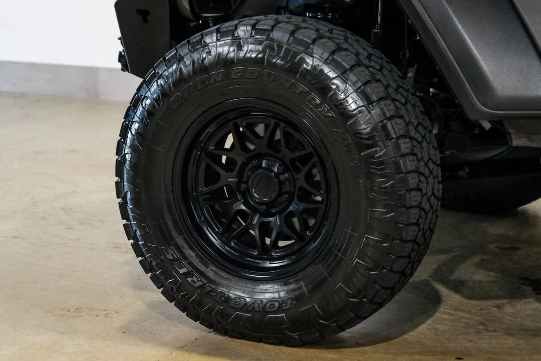 2020 Jeep JL Wrangler - Image 9 of 12