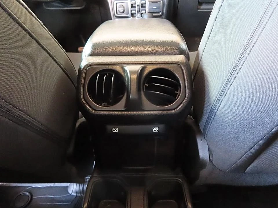 2020 Jeep JL Wrangler - Image 11 of 20