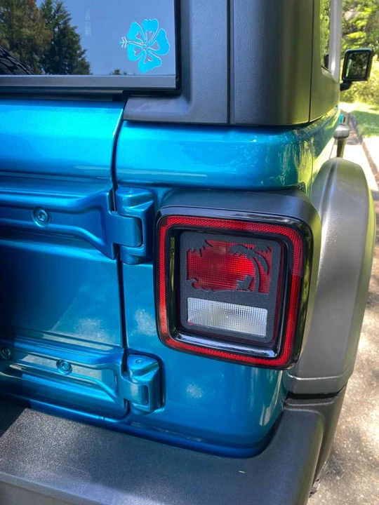 2020 Jeep JL Wrangler - Image 17 of 18