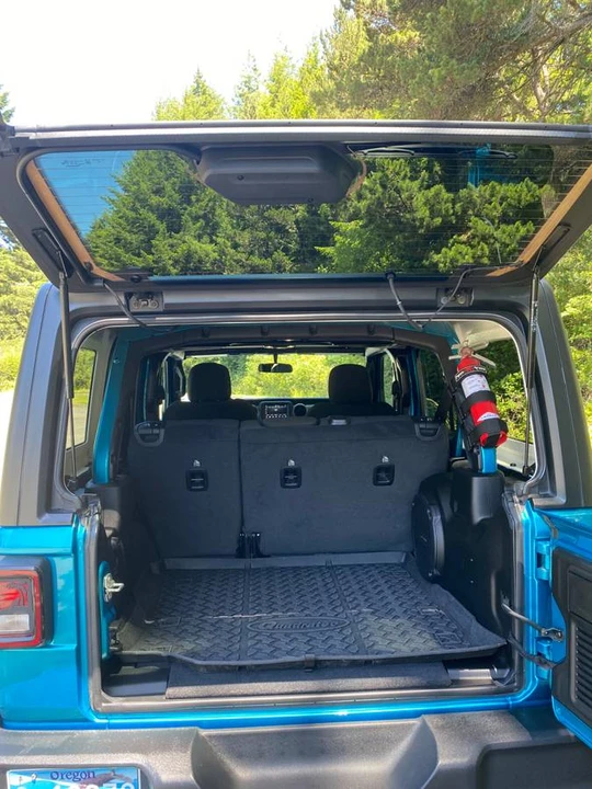 2020 Jeep JL Wrangler - Image 9 of 18