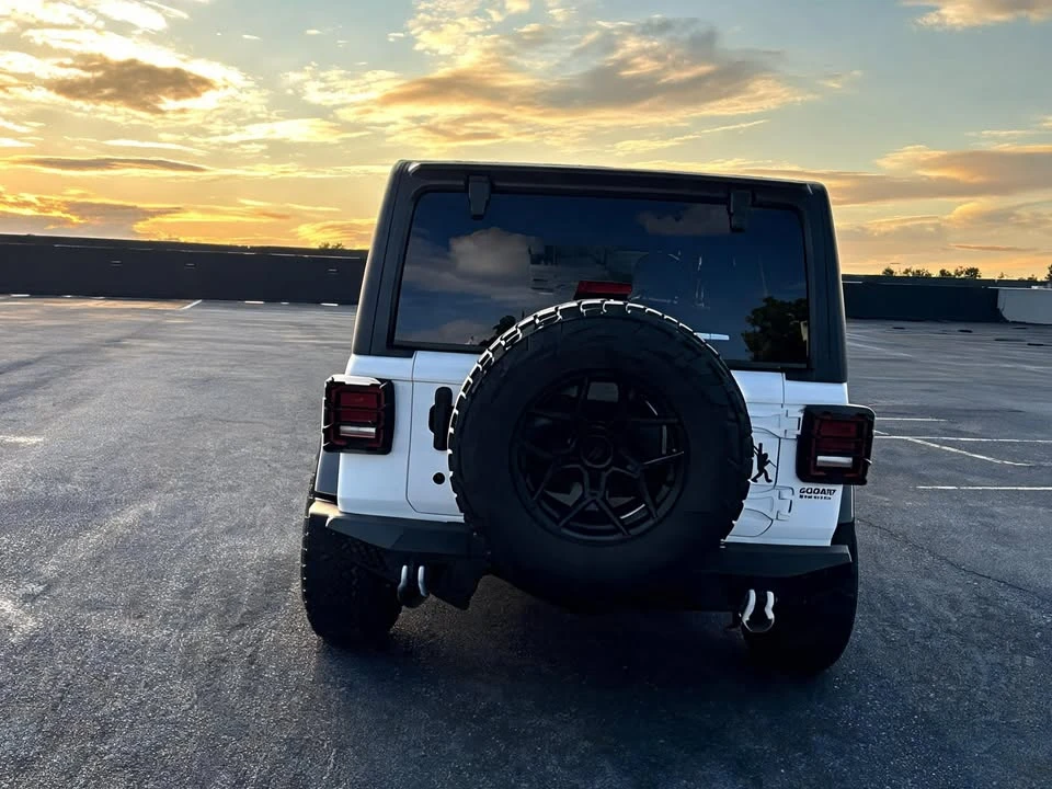 2020 Jeep JL Wrangler - Image 5 of 20