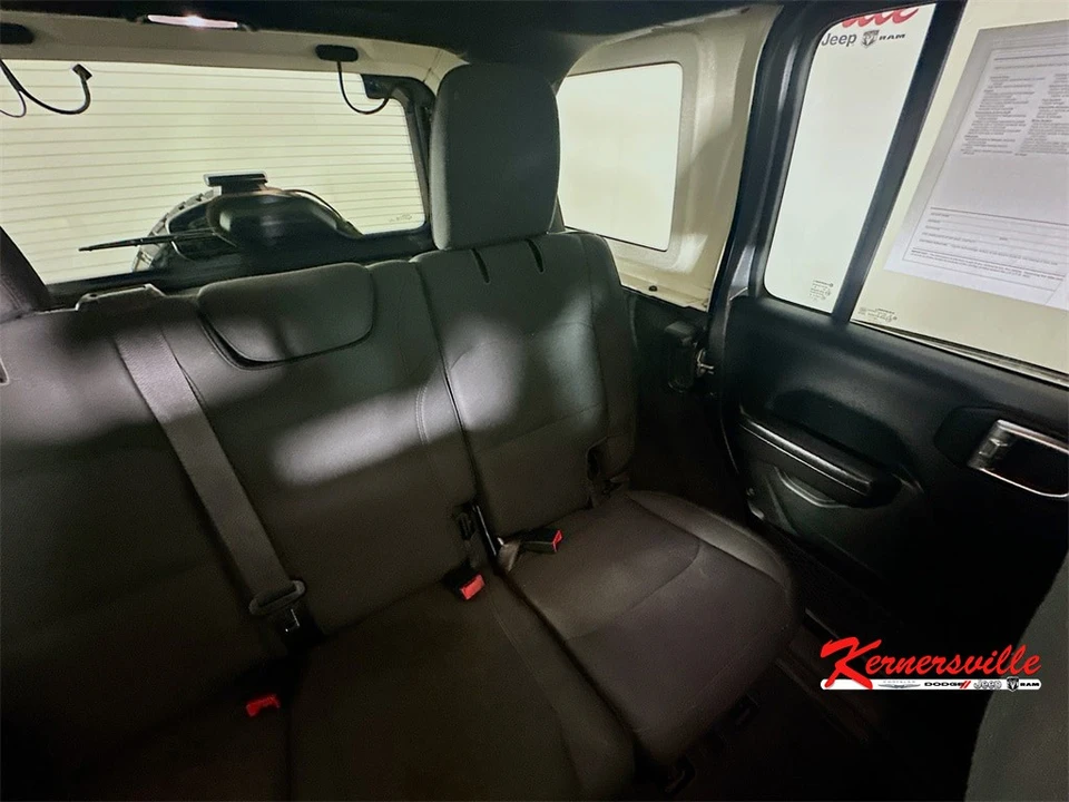 2020 Jeep JL Wrangler - Image 14 of 21