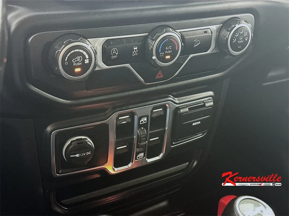 2020 Jeep JL Wrangler - Image 18 of 21