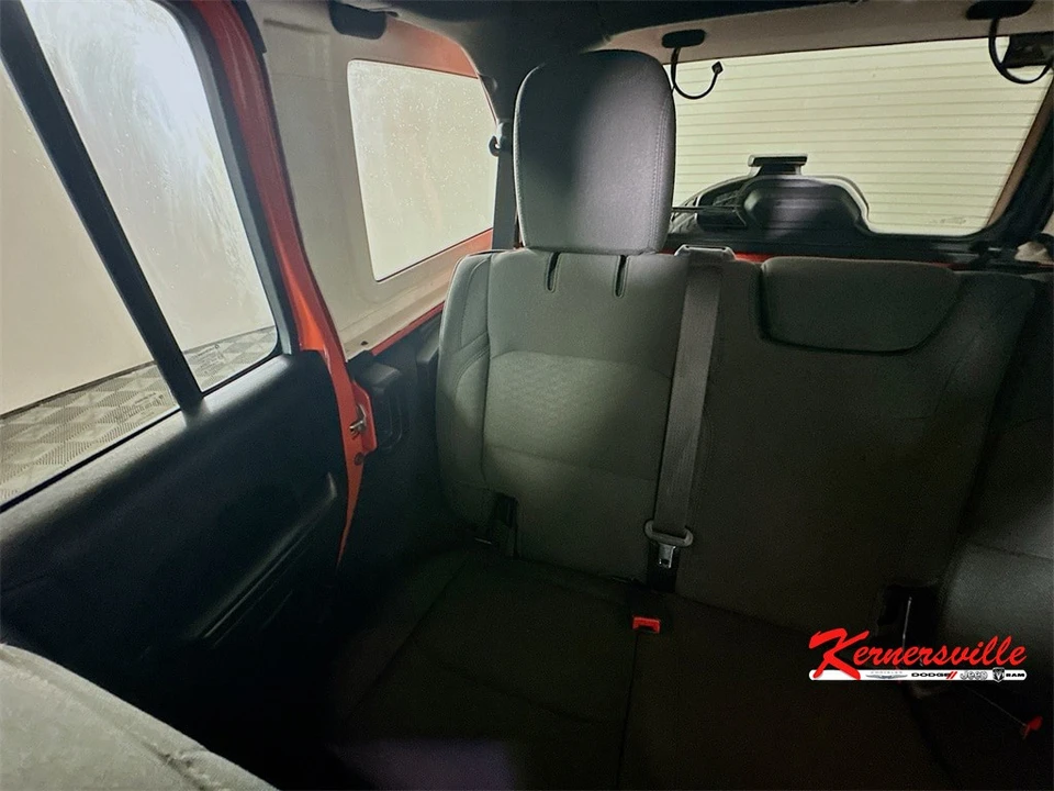 2020 Jeep JL Wrangler - Image 12 of 21