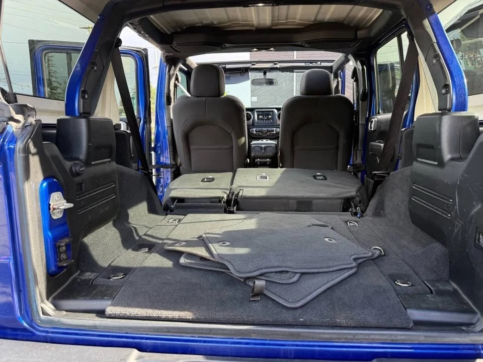 2020 Jeep JL Wrangler - Image 14 of 20
