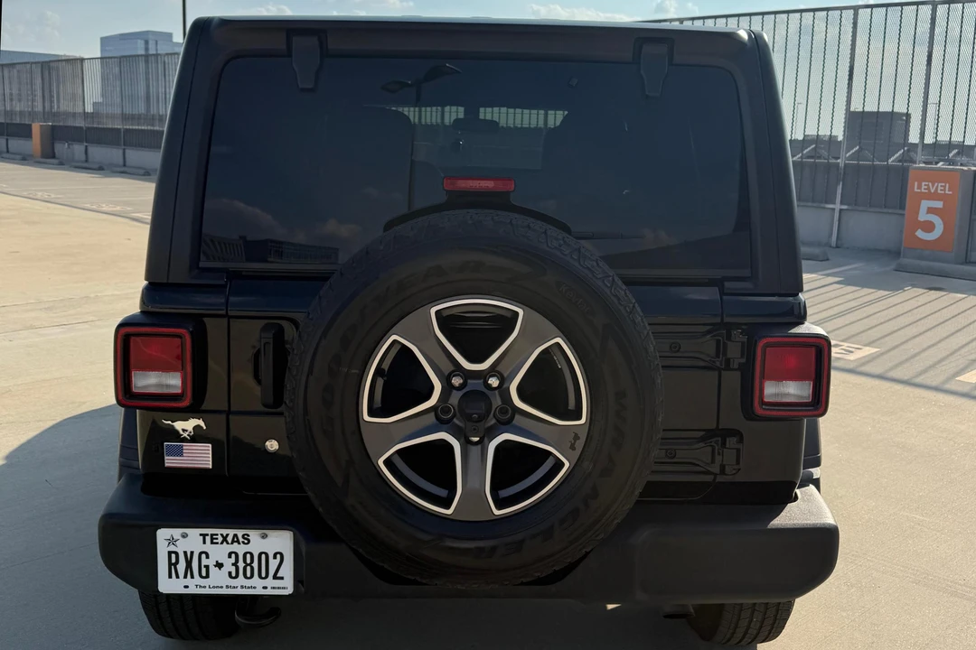 2020 Jeep JL Wrangler - Image 5 of 31