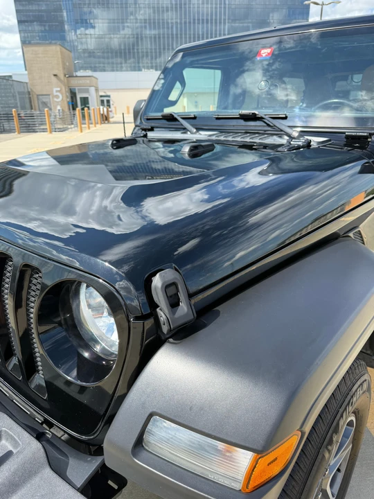 2020 Jeep JL Wrangler - Image 17 of 31