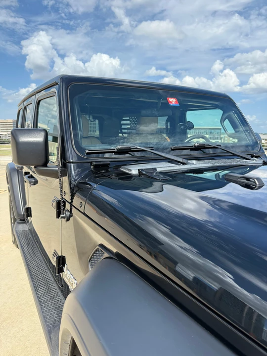 2020 Jeep JL Wrangler - Image 26 of 31