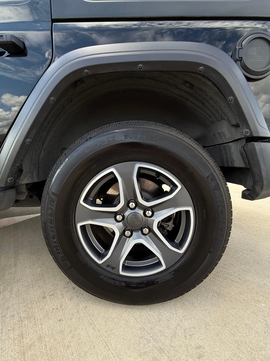 2020 Jeep JL Wrangler - Image 28 of 31