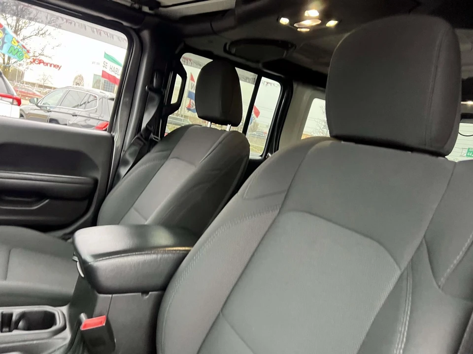 2020 Jeep JL Wrangler - Image 9 of 21