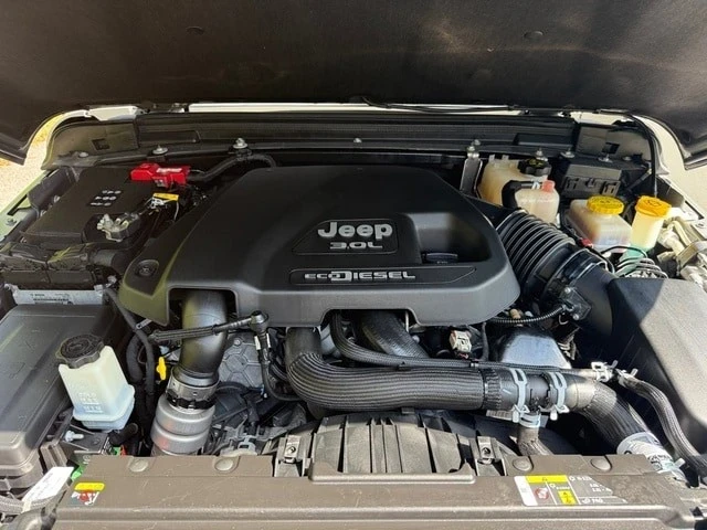 2020 Jeep JL Wrangler - Image 11 of 12