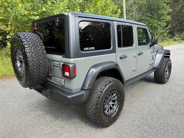 2020 Jeep JL Wrangler - Image 6 of 12