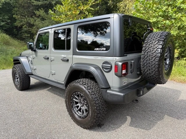 2020 Jeep JL Wrangler - Image 8 of 12
