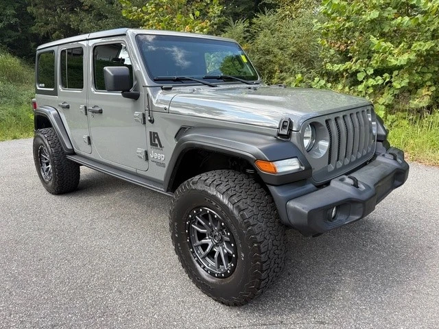 2020 Jeep JL Wrangler - Image 4 of 12