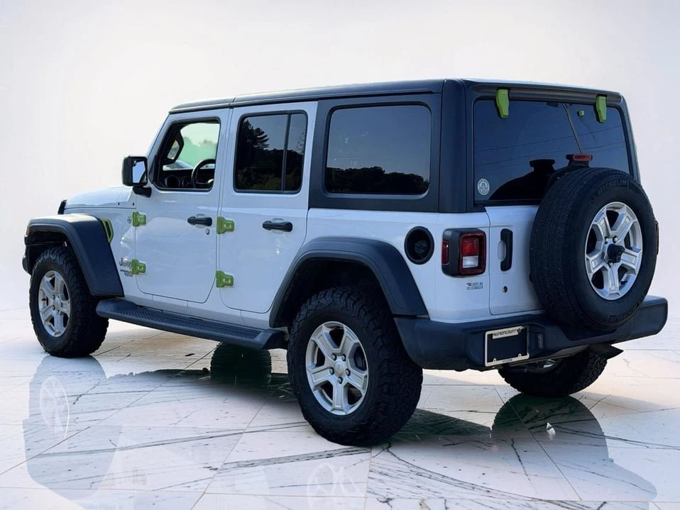 2020 Jeep JL Wrangler - Image 2 of 9