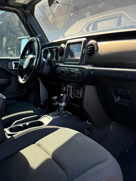2020 Jeep JL Wrangler - Image 10 of 13