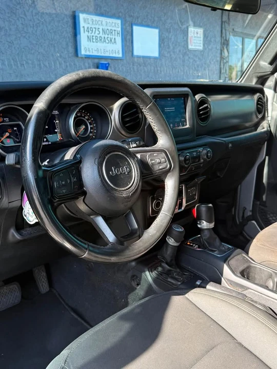 2020 Jeep JL Wrangler - Image 12 of 13