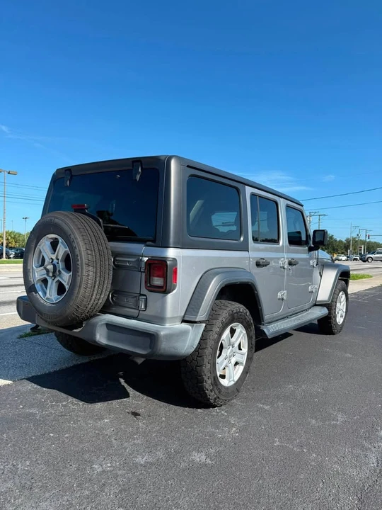 2020 Jeep JL Wrangler - Image 5 of 13