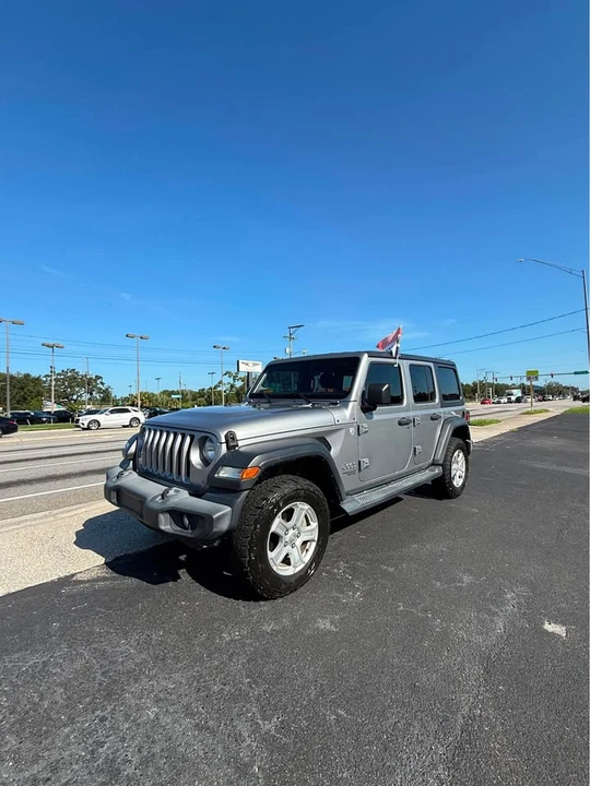 2020 Jeep JL Wrangler - Image 3 of 13