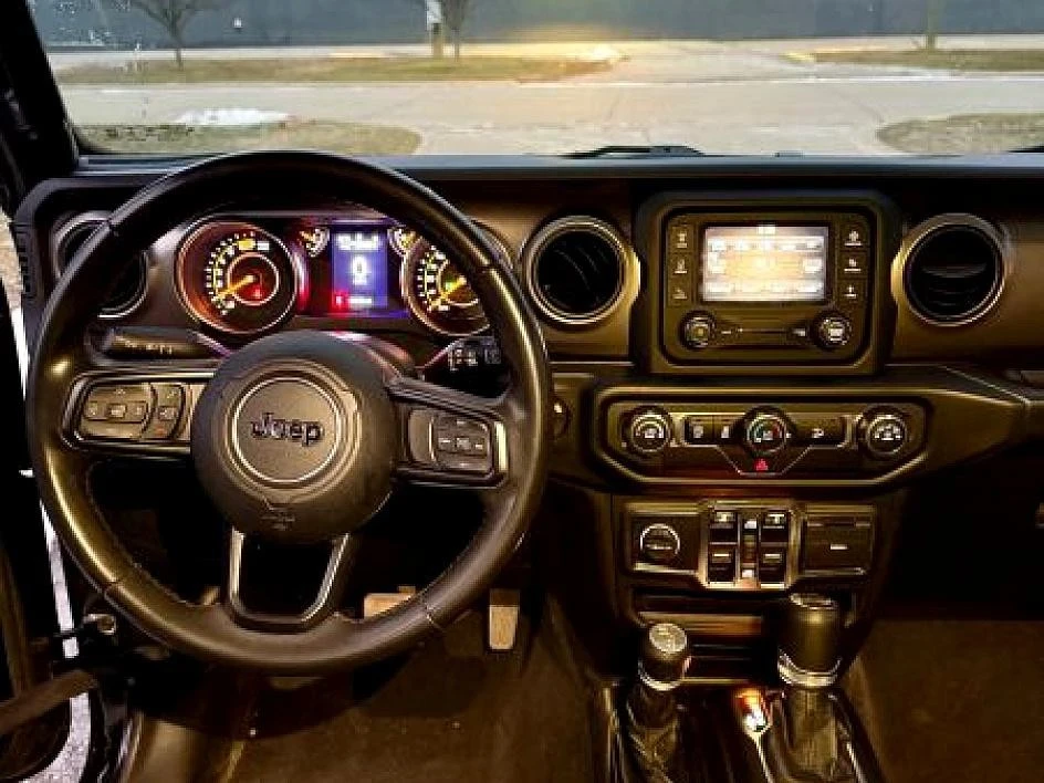 2020 Jeep - Image 11 of 21