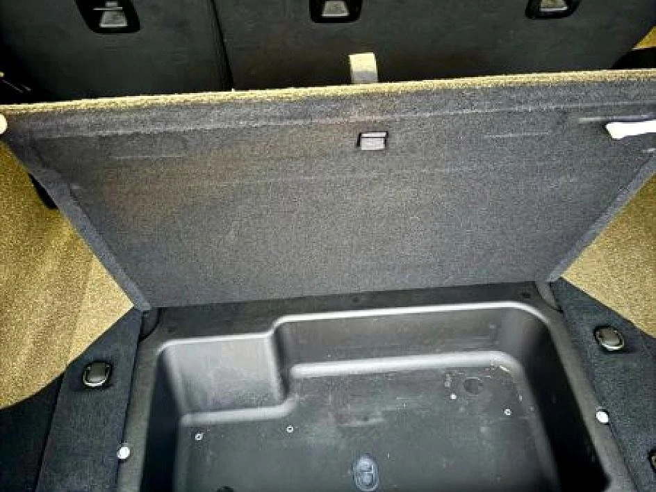 2020 Jeep - Image 21 of 21