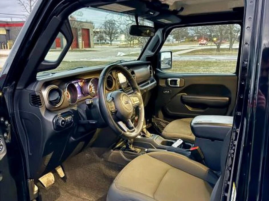 2020 Jeep - Image 10 of 21