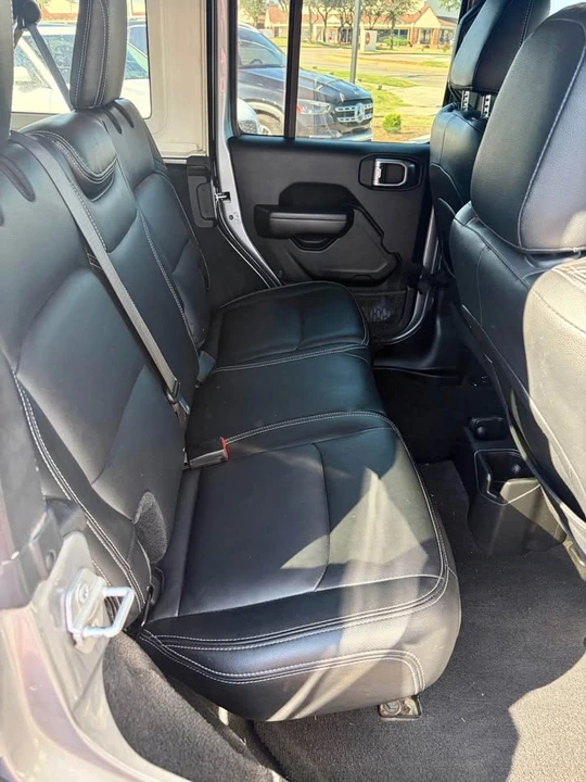 2020 Jeep JL Wrangler - Image 9 of 9