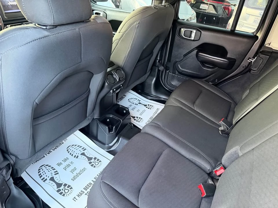 2020 Jeep JL Wrangler - Image 9 of 14