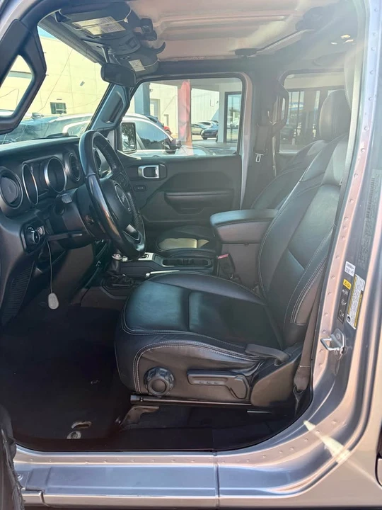 2020 Jeep JL Wrangler - Image 7 of 9