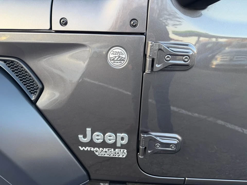 2020 Jeep JL Wrangler - Image 7 of 14