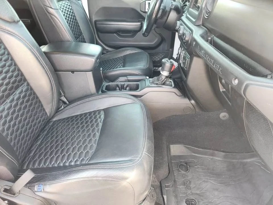 2020 Jeep JL Wrangler - Image 6 of 8