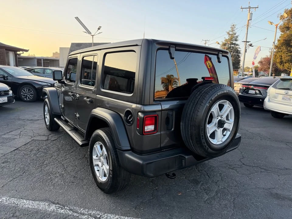 2020 Jeep JL Wrangler - Image 4 of 14