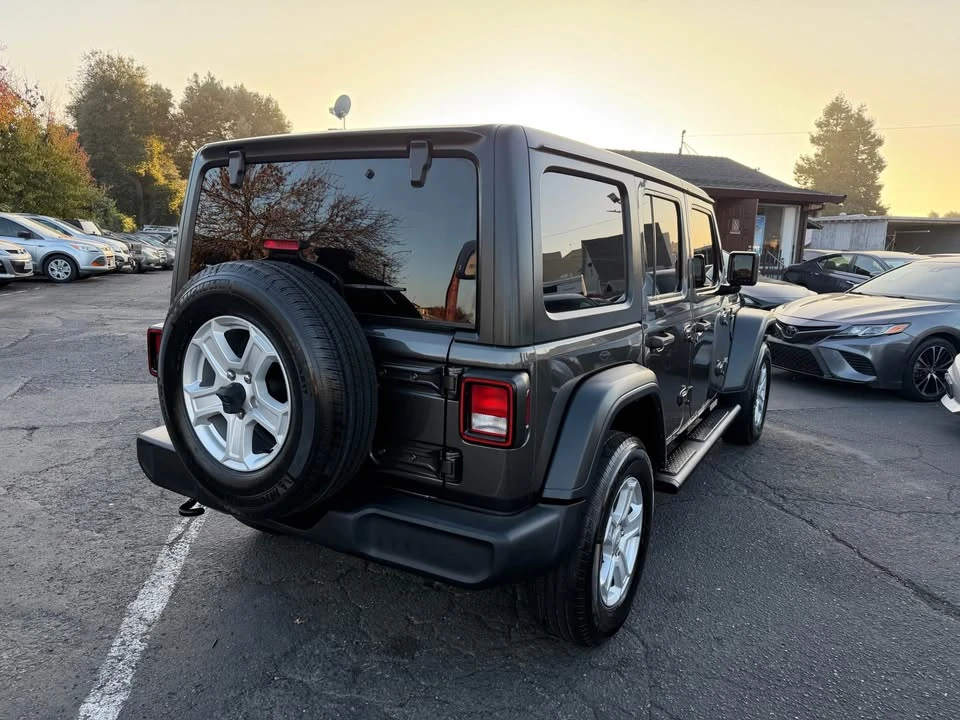 2020 Jeep JL Wrangler - Image 3 of 14