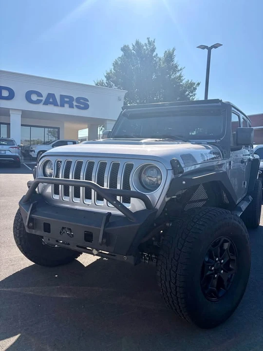 2020 Jeep JL Wrangler - Image 5 of 9
