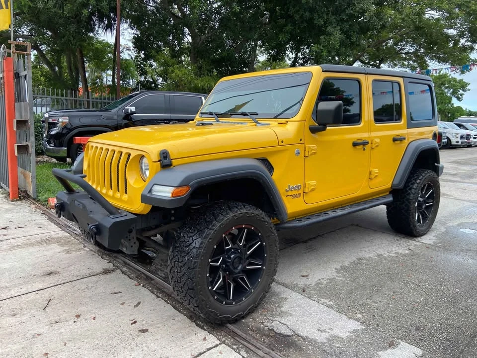 2020 Jeep JL Wrangler - Image 3 of 13