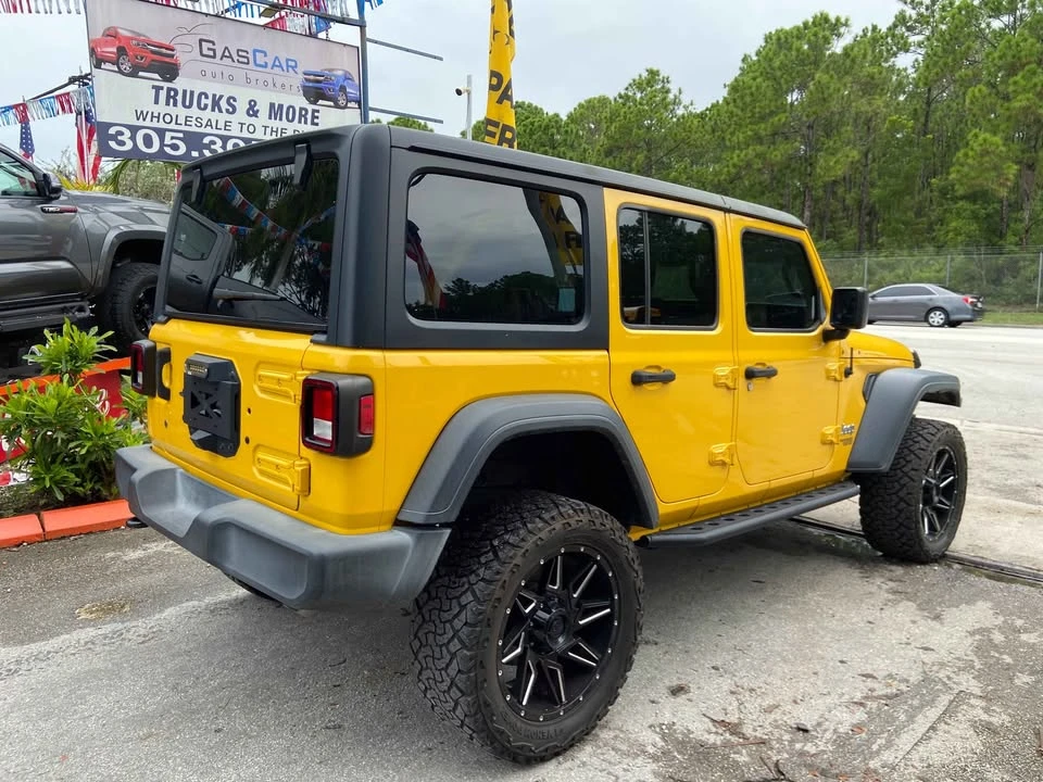2020 Jeep JL Wrangler - Image 6 of 13